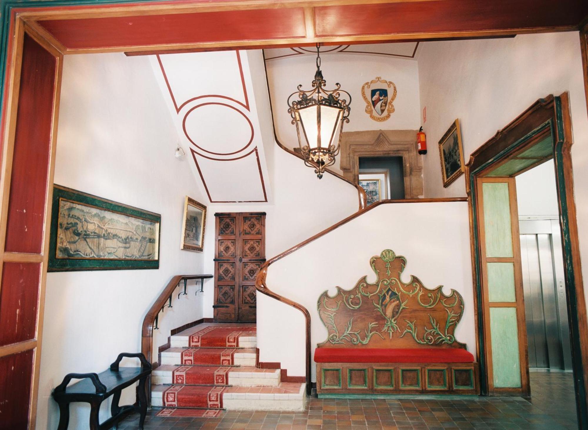 巴利福戈纳德留科尔布温泉酒店 Vallfogona De Riucorb 外观 照片