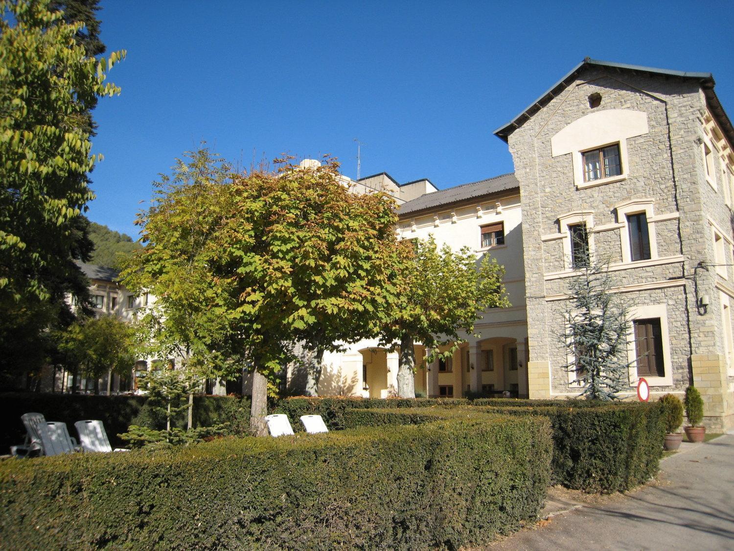 巴利福戈纳德留科尔布温泉酒店 Vallfogona De Riucorb 外观 照片