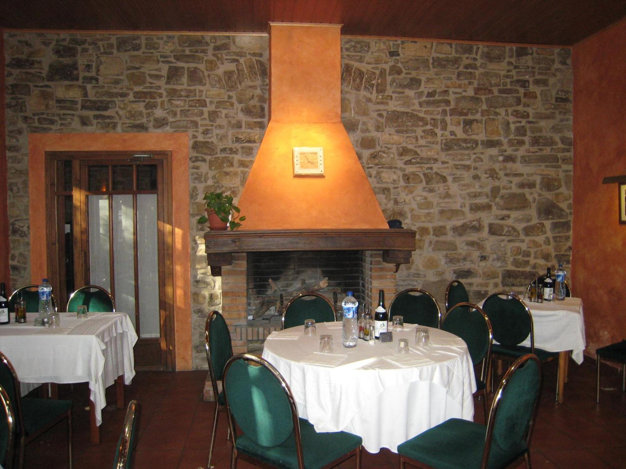 巴利福戈纳德留科尔布温泉酒店 Vallfogona De Riucorb 外观 照片